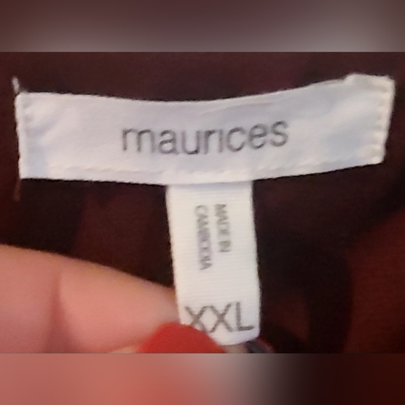 EUC, Maurices Size XXL, Maroon, Sleeveless, Button Down Blouse - Picture 2 of 4